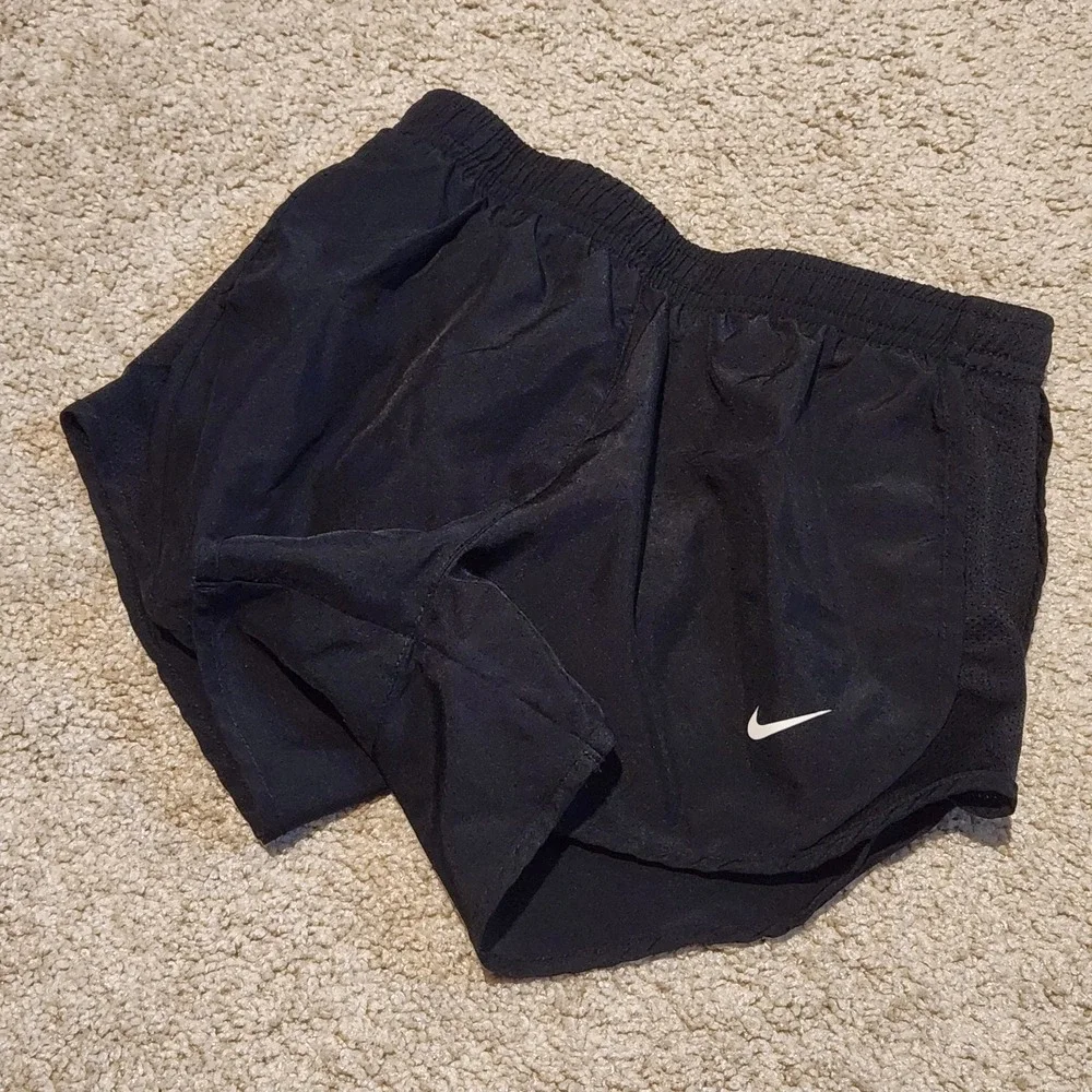 Nike Dri-fit Youth Black Small 5/6 Years Lined Shorts Great Condition!! - Picture 2 of 6